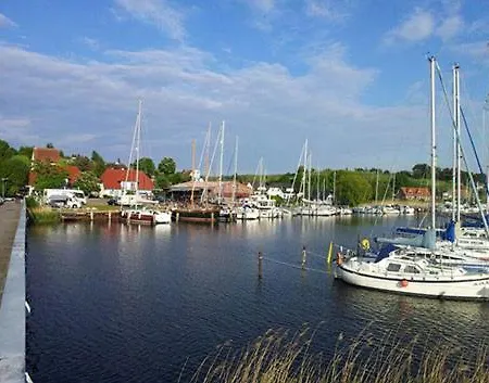 Hafen Haus 1 * Seedorf