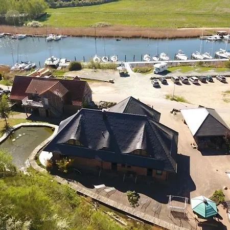 Hafen Haus 1 * Seedorf (Rugen)