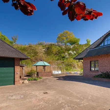 Hafen Haus 1 * Seedorf (Rugen)