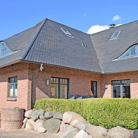 Hafen Haus 1 *