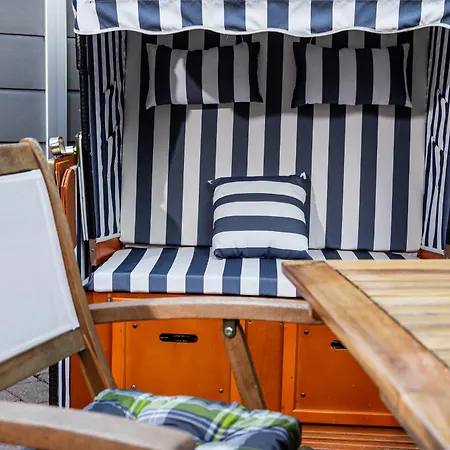 Apartament Hafen Haus 1 *