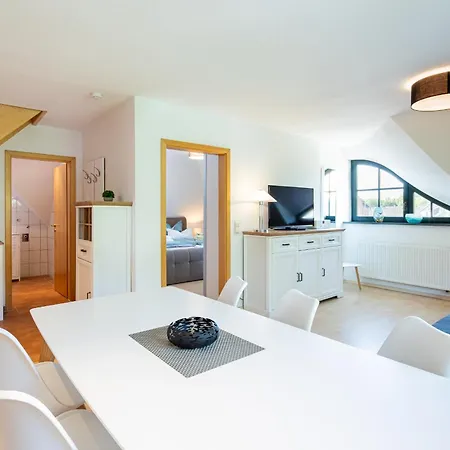 Apartament Hafen Haus 1 *