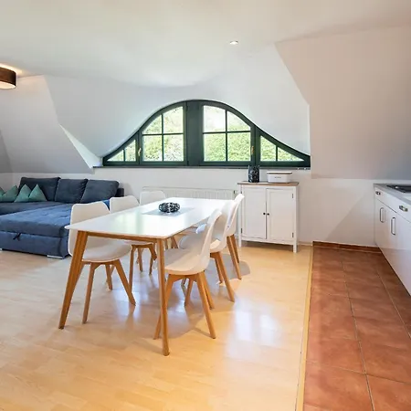 Hafen Haus 1 *